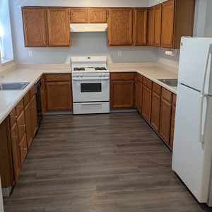 02-U2_kitchen.jpg