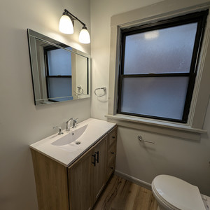 01-U4-bathroom2.jpg