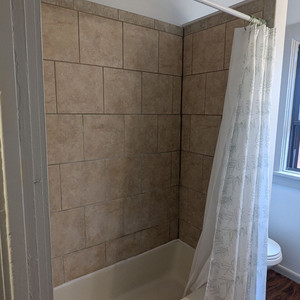 01-U5_bathroom2.jpg