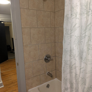 01-U5_bathroom8.jpg