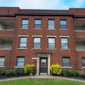 01-building_front1.jpg